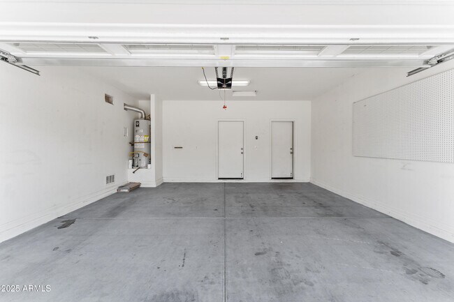 Building Photo - 3881 E Narrowleaf Dr