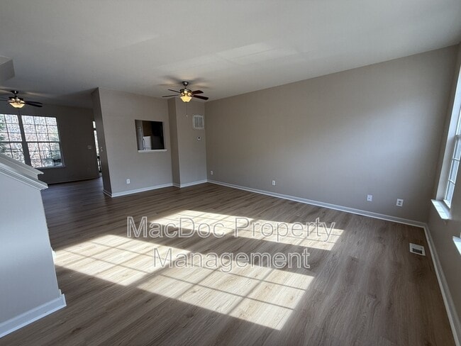 Building Photo - 4249 Normandy Ct