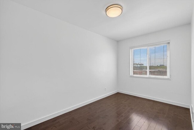 Building Photo - 2218 16th St NE