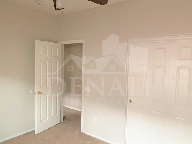 Building Photo - 14334 S Via Gualda