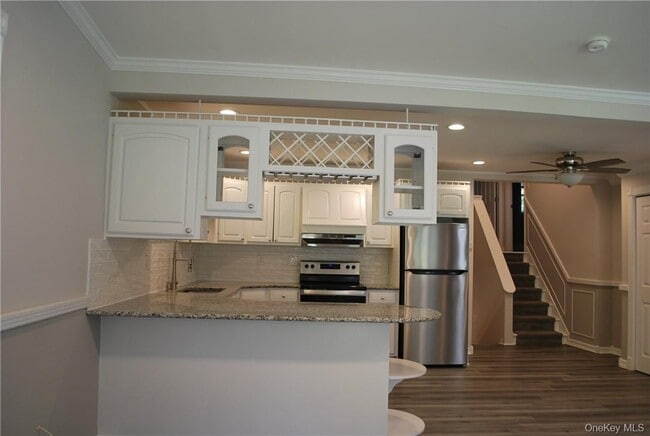 Building Photo - 7 Autumn Trail