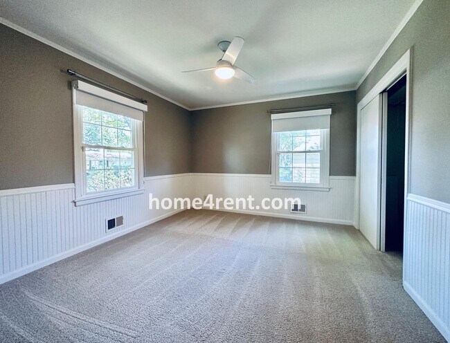 Building Photo - Updated Ranch Style Home in Prairie Villag...