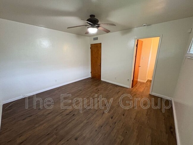 Building Photo - 1044 S Linda Vista St