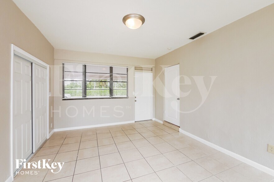 Building Photo - 2830 Johnson St