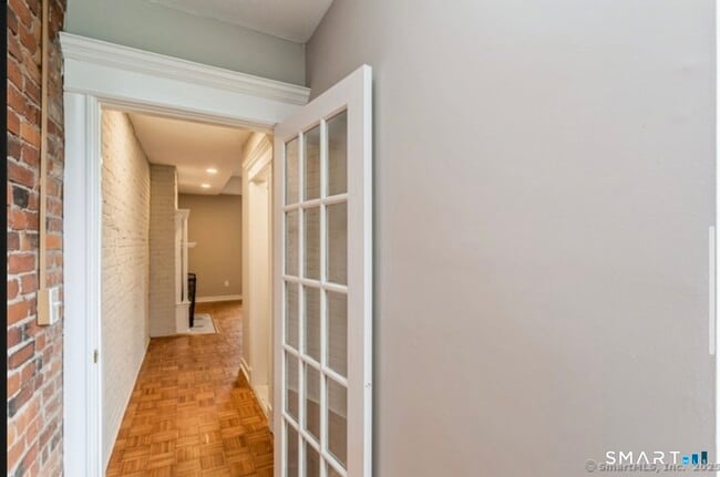 Building Photo - 71A Imlay St