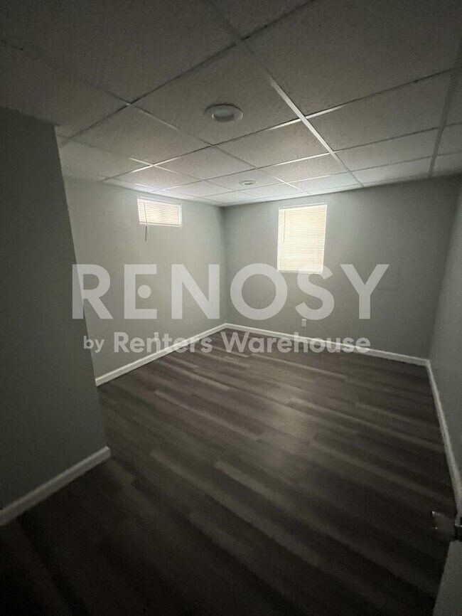 Building Photo - Four Bed Two Bath Home - Now Available - Special Offer, see details!