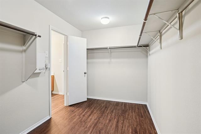 Building Photo - 9120 Sun Haven Way