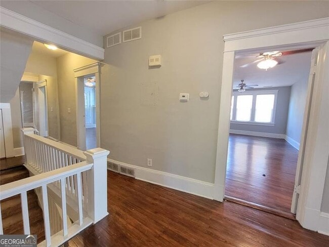 Building Photo - 976 Delaware Ave SE