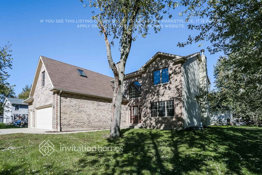 Primary Photo - 34W532 Colley Dr