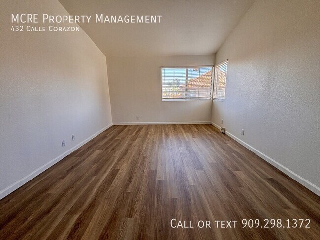 Building Photo - 432 Calle Corazon