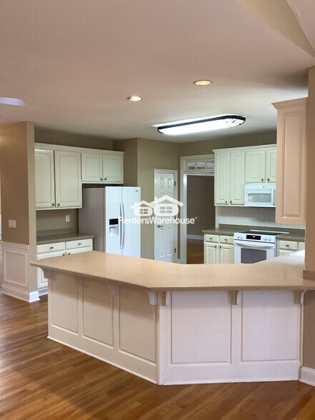 Building Photo - 10515 Sugar Crest Ave