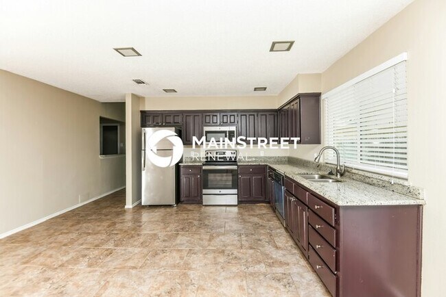 Building Photo - 3 Bedroom Pet-Friendly Home in Fort Worth, TX with Main Street Renewal