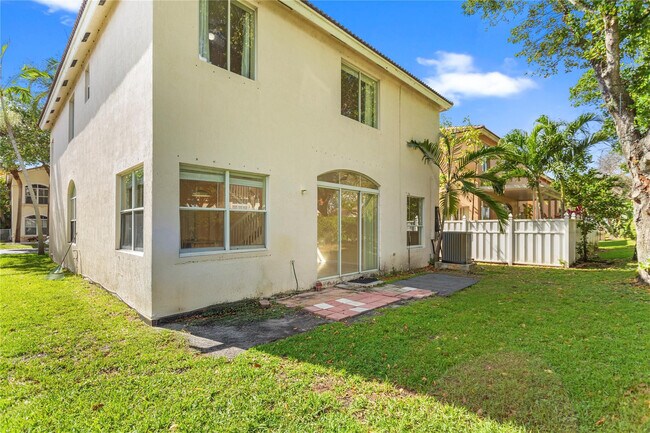 Building Photo - 2215 NW 76th Terrace