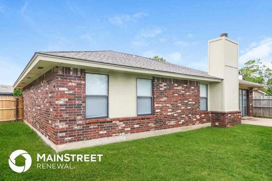 Building Photo - 2309 Paul Ct