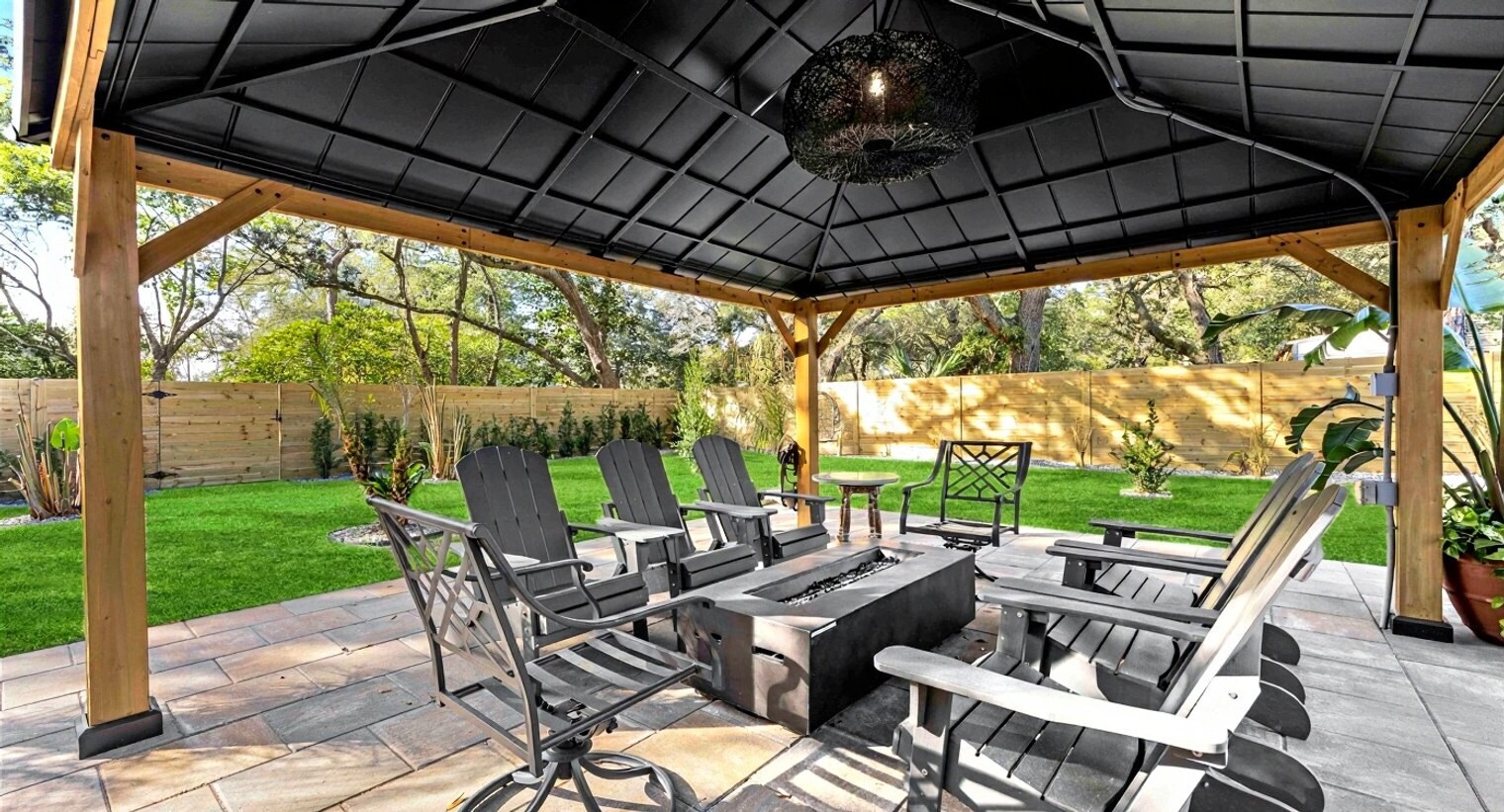 Building Photo - 116 Second Avenue Southwest-SI ID1502035P