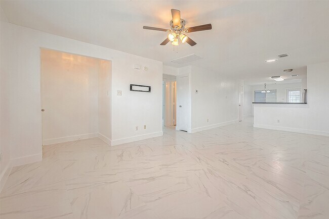 Building Photo - 20939 Young Meadows Way