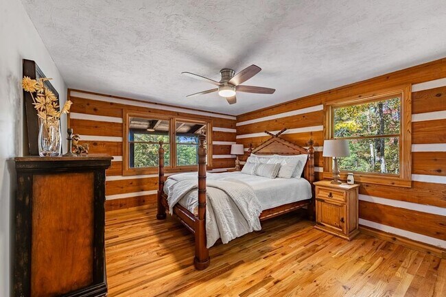 Building Photo - 212 Dogpatch Ln