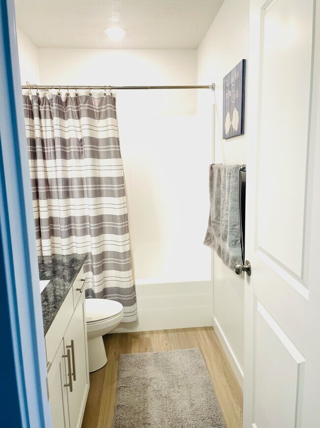 Building Photo - 14962 S Soft Whisper Wy