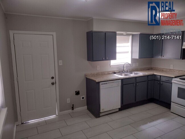 Building Photo - 5301 Southboro Ct