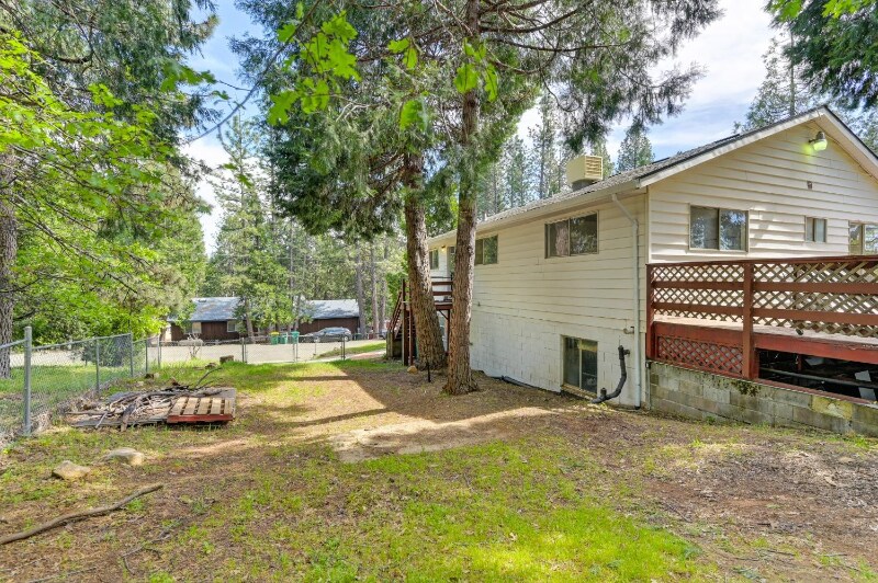 Building Photo - 6273 Dolly Varden Ln