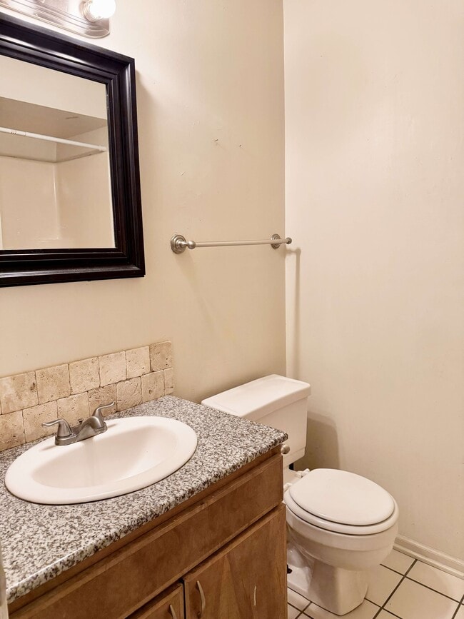 Building Photo - 9645 Siegen Ln