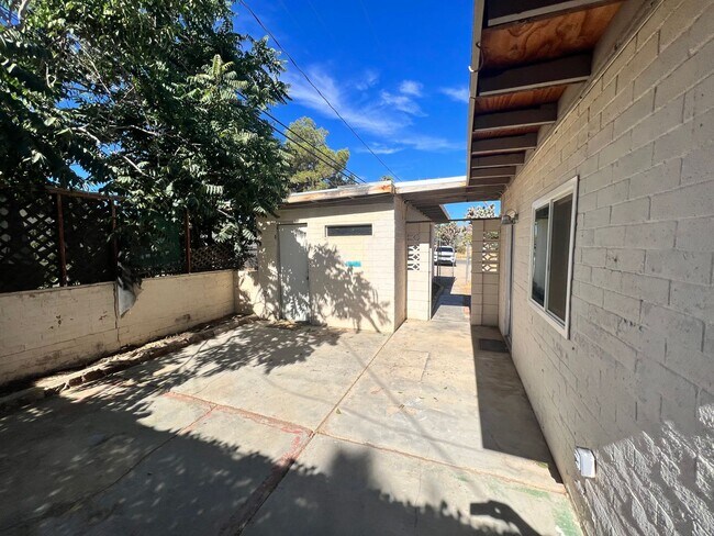 Building Photo - Studio Stand Alone Casita - Water and Trash Paid!