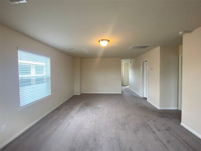 Building Photo - 14296 Empanada Dr