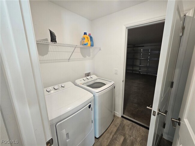 Building Photo - 1138 SW 14th Terrace