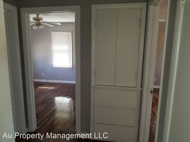 Building Photo - 3503 S Rusk St