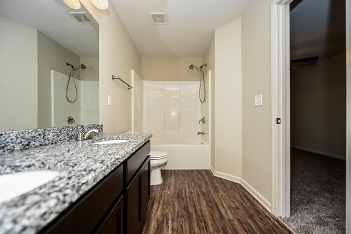 Building Photo - 2415 Marlin Dr