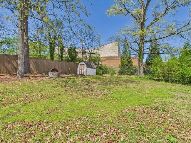 Building Photo - 6306 Engel Rd