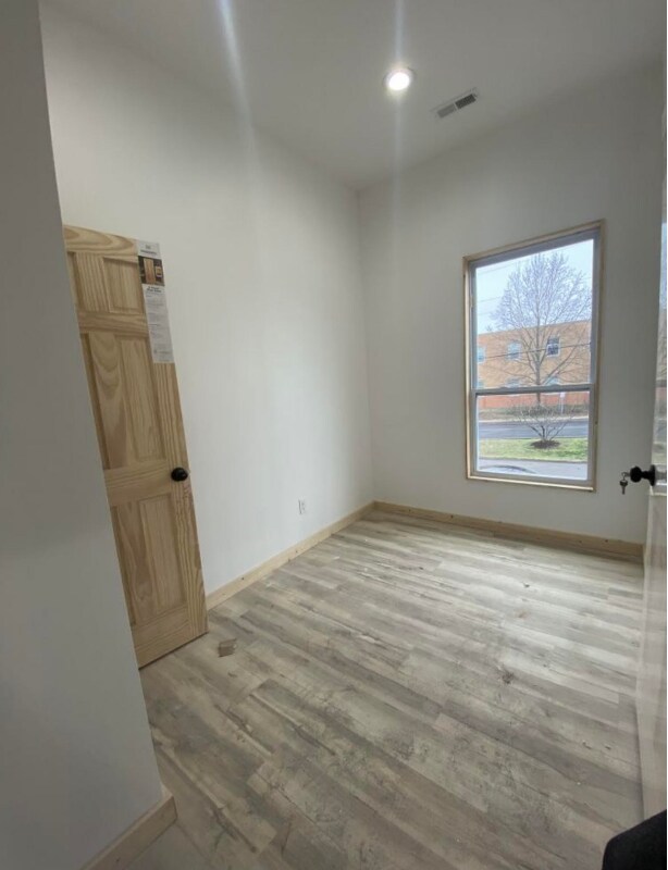 Building Photo - 69 Donelson St