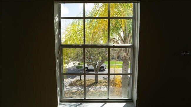 Building Photo - 2264 Hillshire Dr