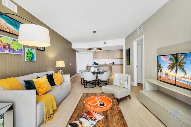 Building Photo - 4111 S Ocean Dr