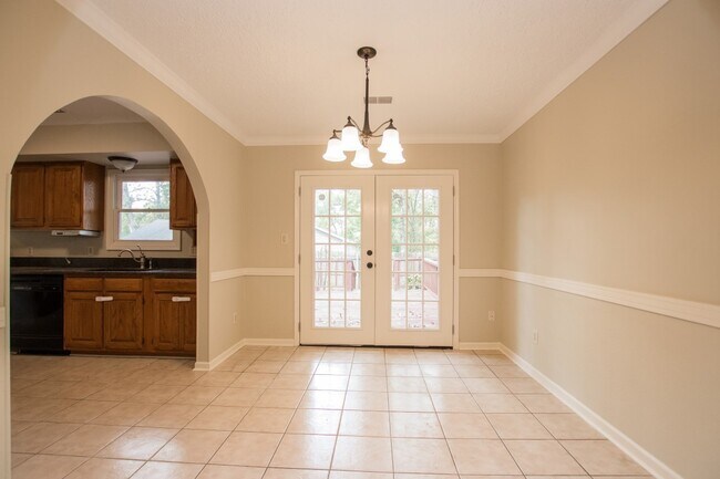 Building Photo - 3 bed 2 bath in Valley View