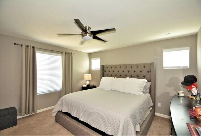 Building Photo - 6856 E Geary St