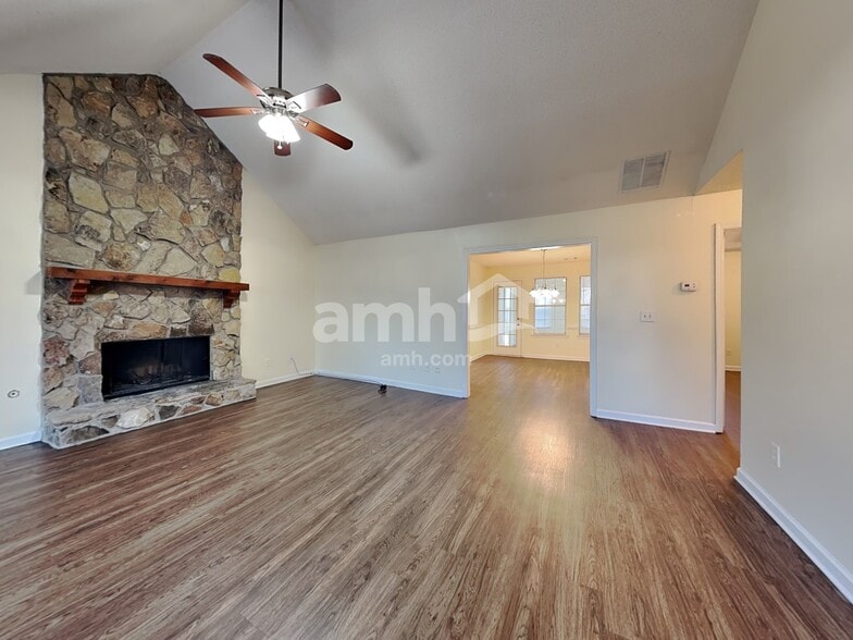 Building Photo - 241 Fairbrook Ln