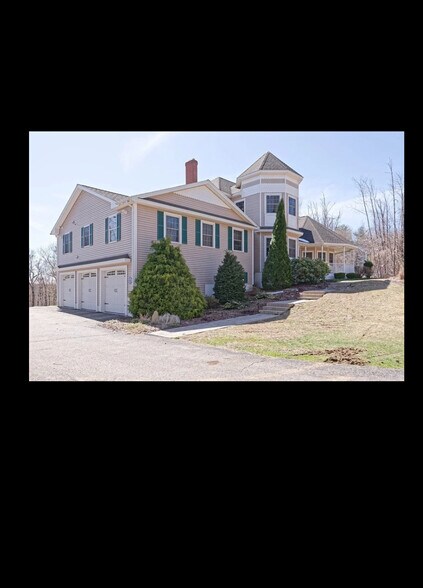 Primary Photo - 155 Rawson St