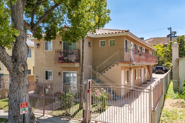 Building Photo - 10934 Hesby Street