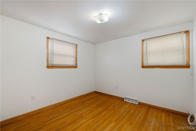 Building Photo - 97 Mitchell Dr