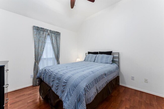 Building Photo - 21506 Willow Glade Dr