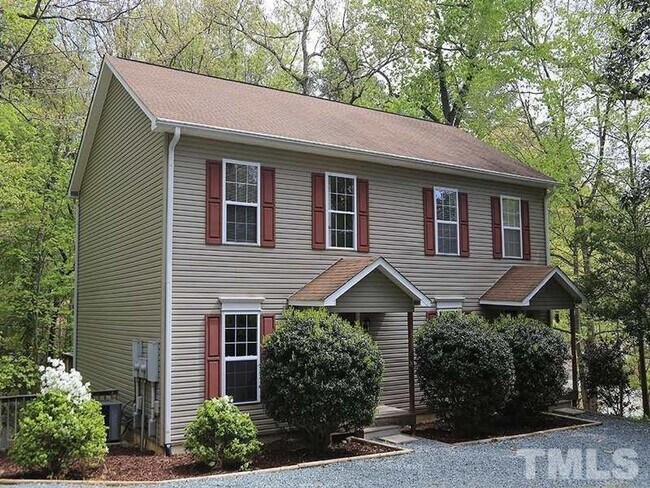 Primary Photo - Chapel Hill / 3BR Townhouse Severin St. AVAILABLE