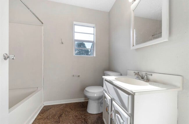 Building Photo - Stallings