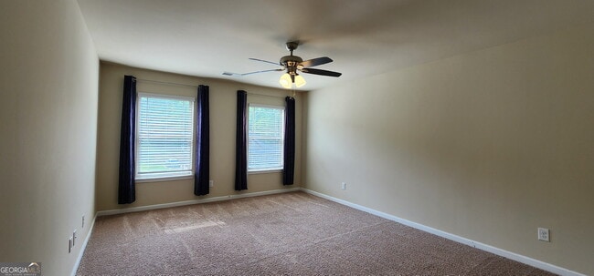 Building Photo - 525 Twelve Oaks Dr