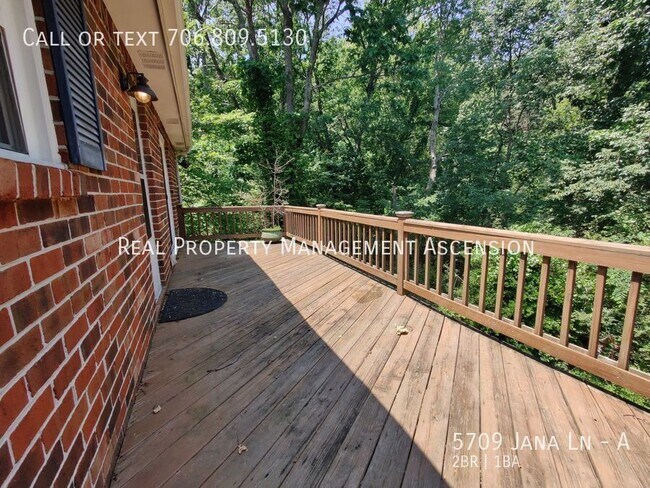 Building Photo - 5709 Jana Ln