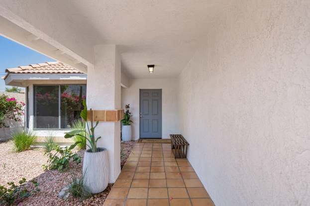 Building Photo - 54140 Avenida Mendoza