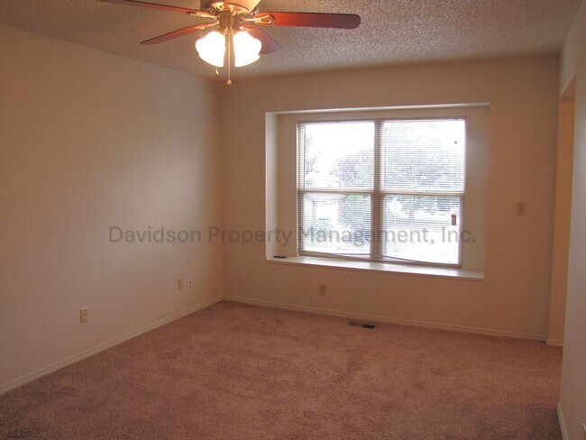 Building Photo - 5624 Corinth Dr