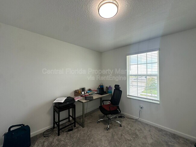 Building Photo - 373 Pineywoods St