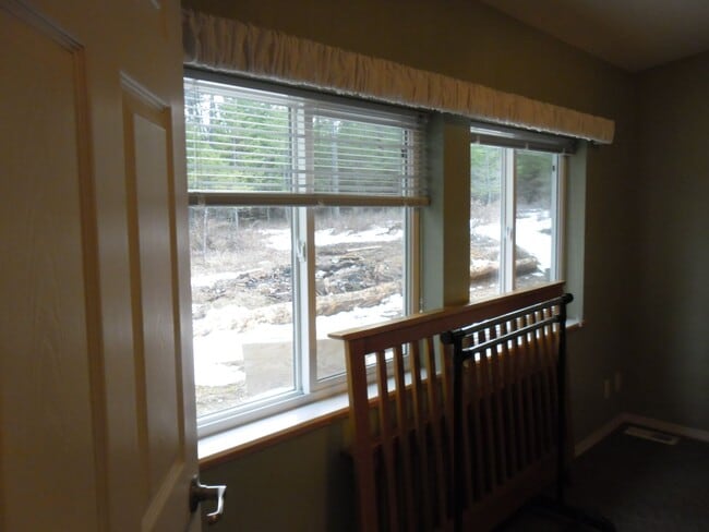 Building Photo - 274 Horseshoe Lake Rd
