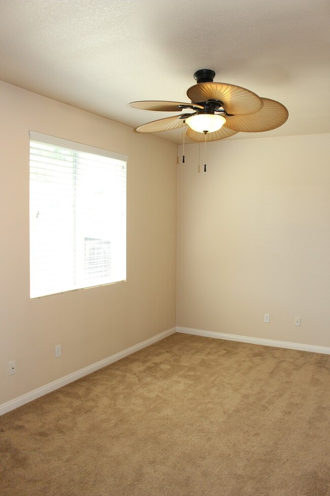 Building Photo - 14910 Via Messina Dr